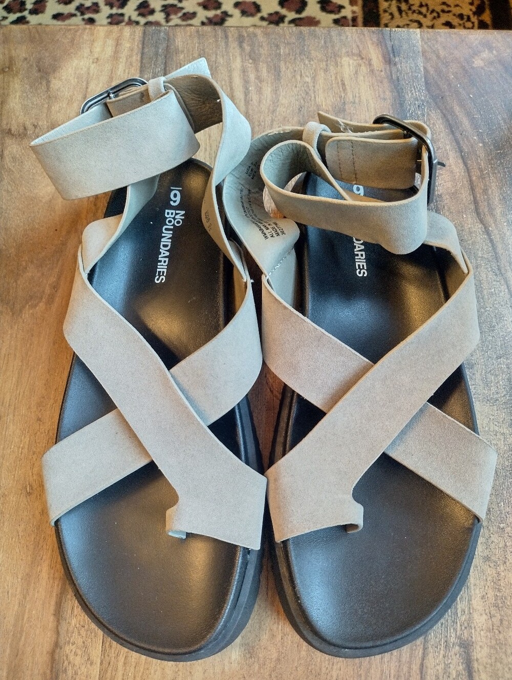 NWT No Boundaries Taupe Sandals Size 6 (Fit 7)
